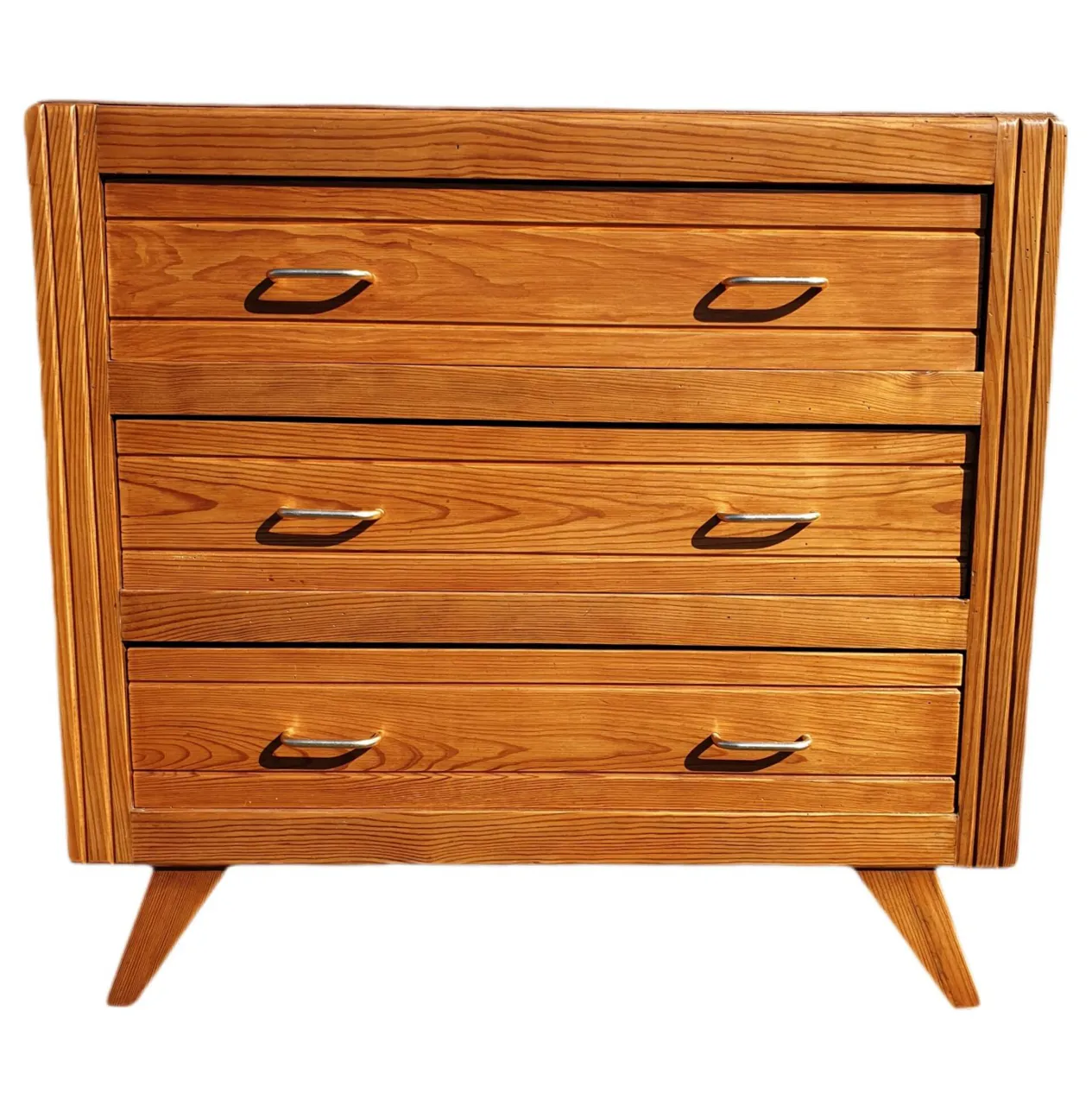 Photo : Commode années 60 restaurée